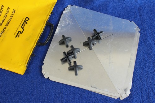 Riflettore radar ottaedrico